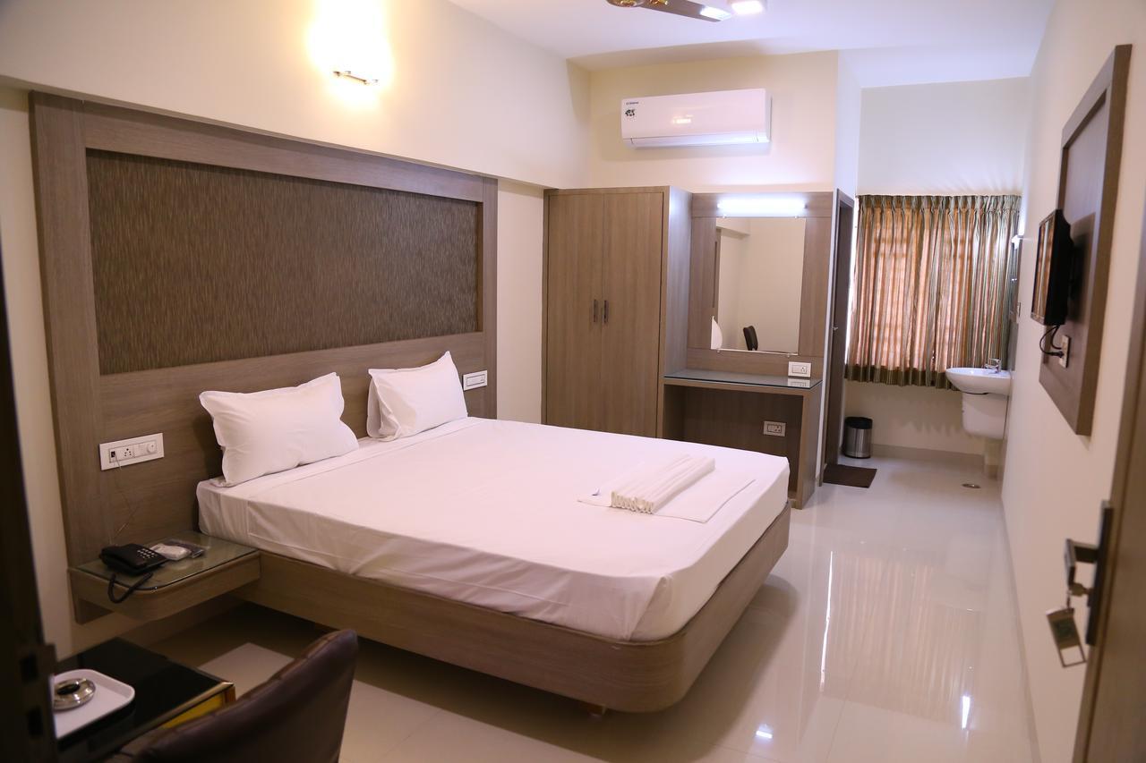 Hotel Gokulgrande Erode Ngoại thất bức ảnh