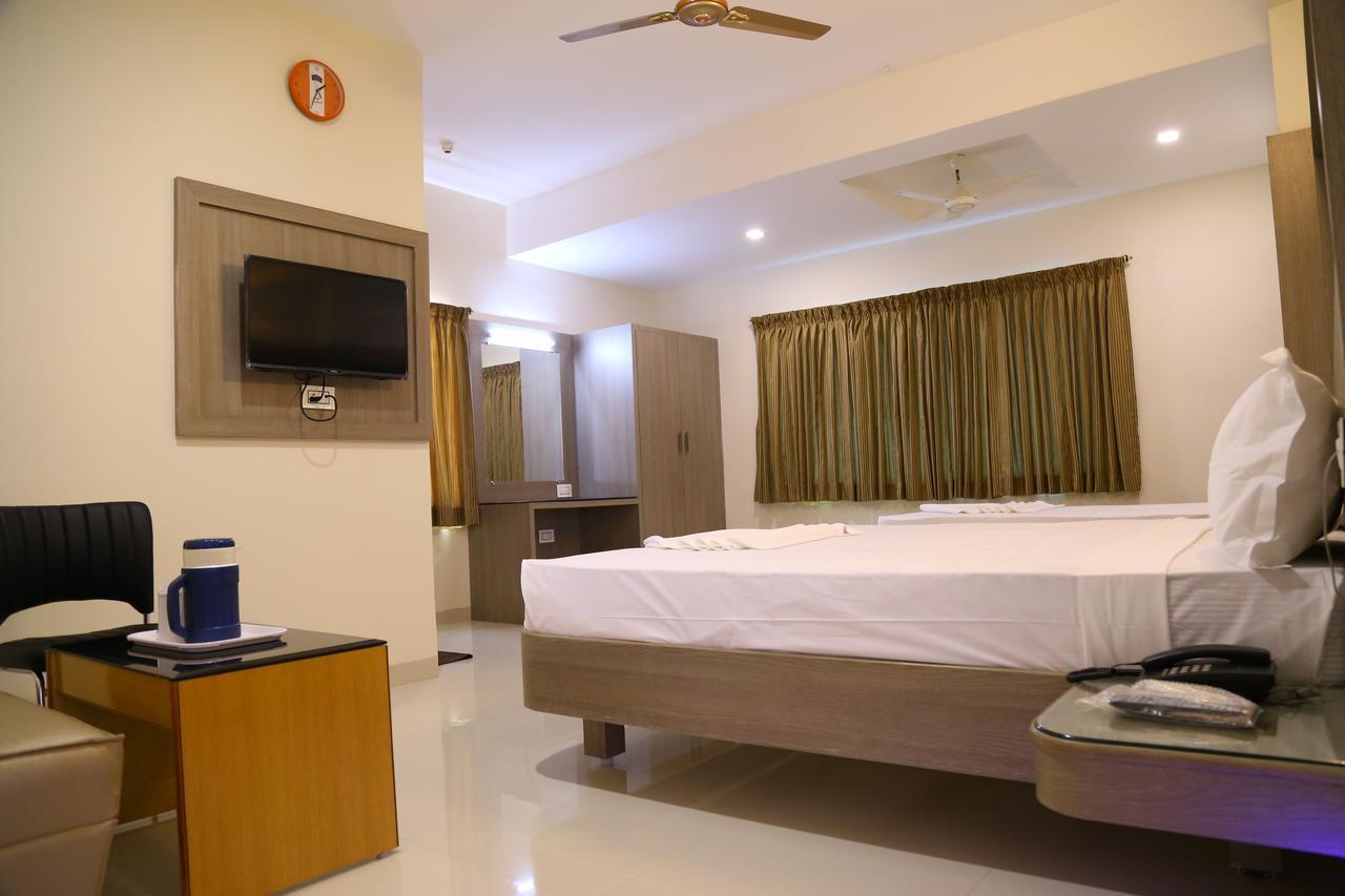 Hotel Gokulgrande Erode Ngoại thất bức ảnh