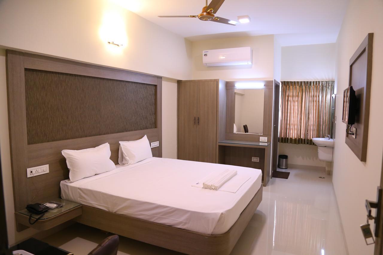 Hotel Gokulgrande Erode Ngoại thất bức ảnh