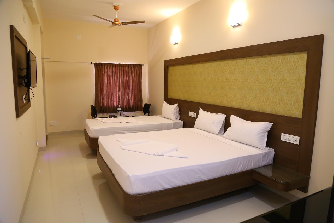 Hotel Gokulgrande Erode Ngoại thất bức ảnh