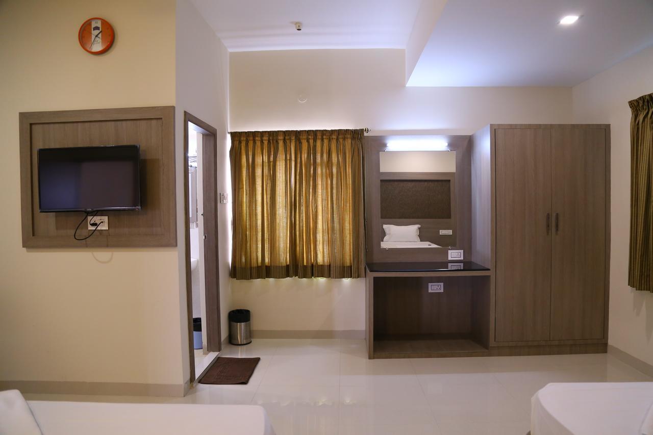 Hotel Gokulgrande Erode Ngoại thất bức ảnh