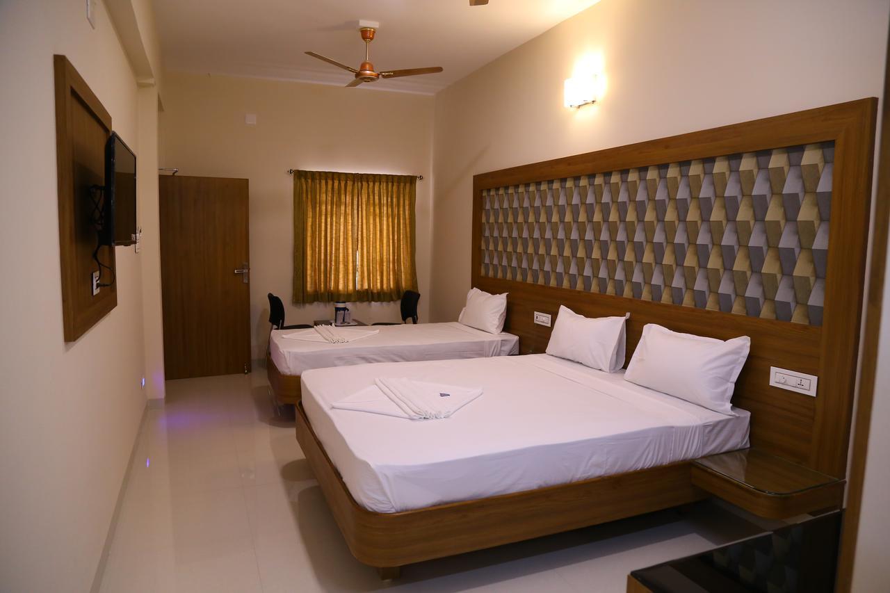 Hotel Gokulgrande Erode Ngoại thất bức ảnh